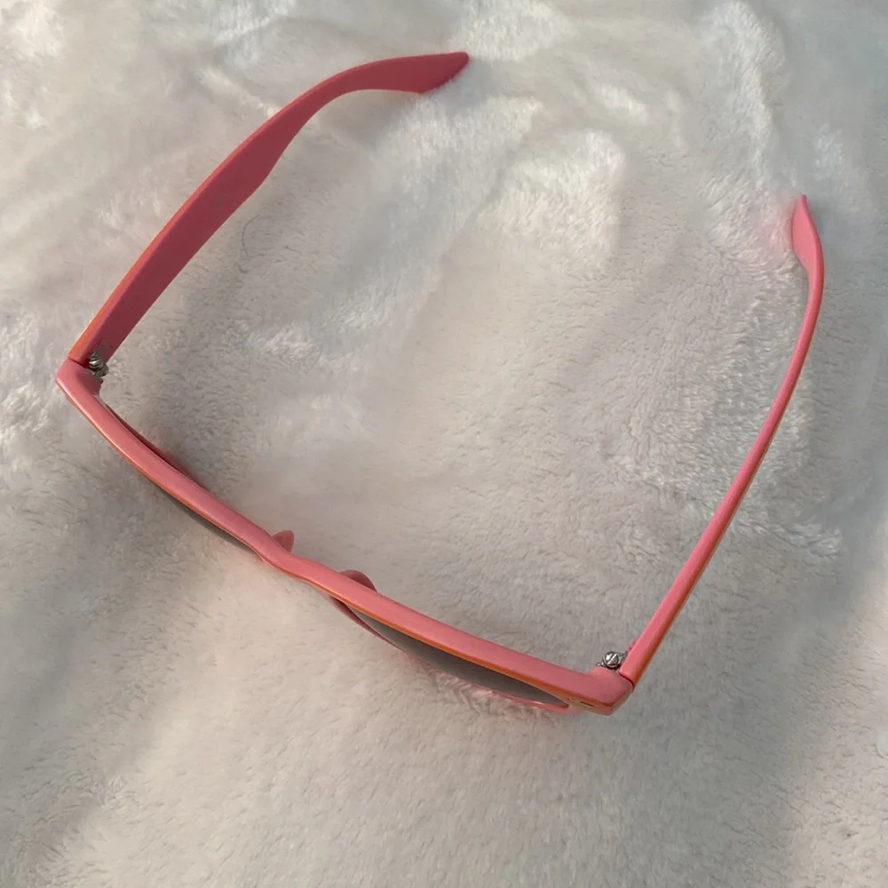 Colorblock glasses! - Picture 2 of 4